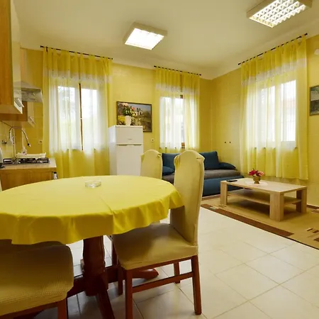 Zminj Apartments Room photo