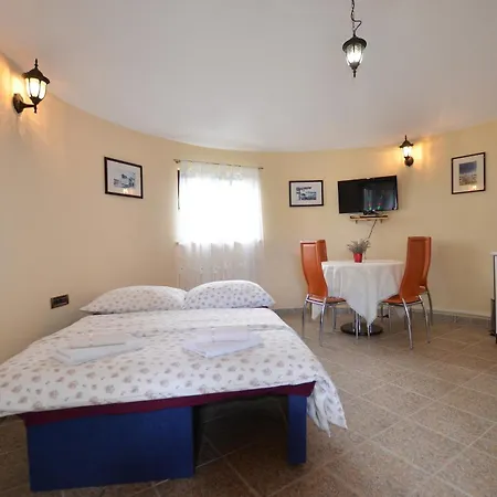 Zminj Apartments Room photo