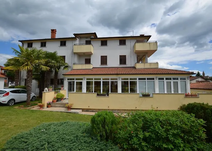 Zminj Apartments