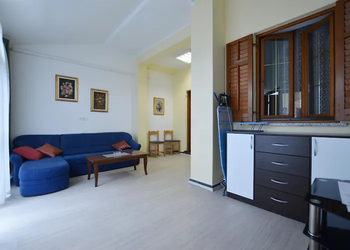 Zminj Apartments