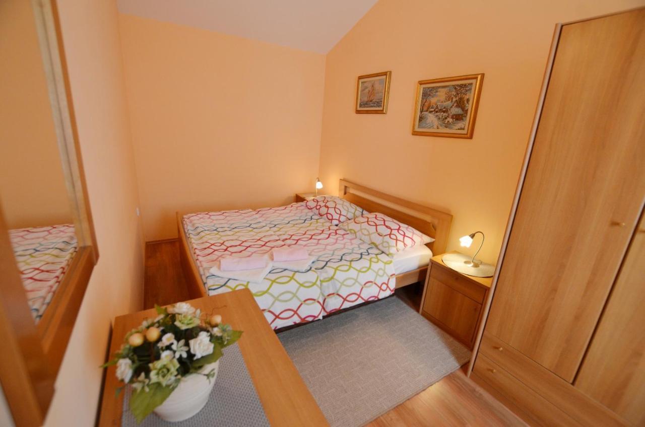 Zminj Apartments *