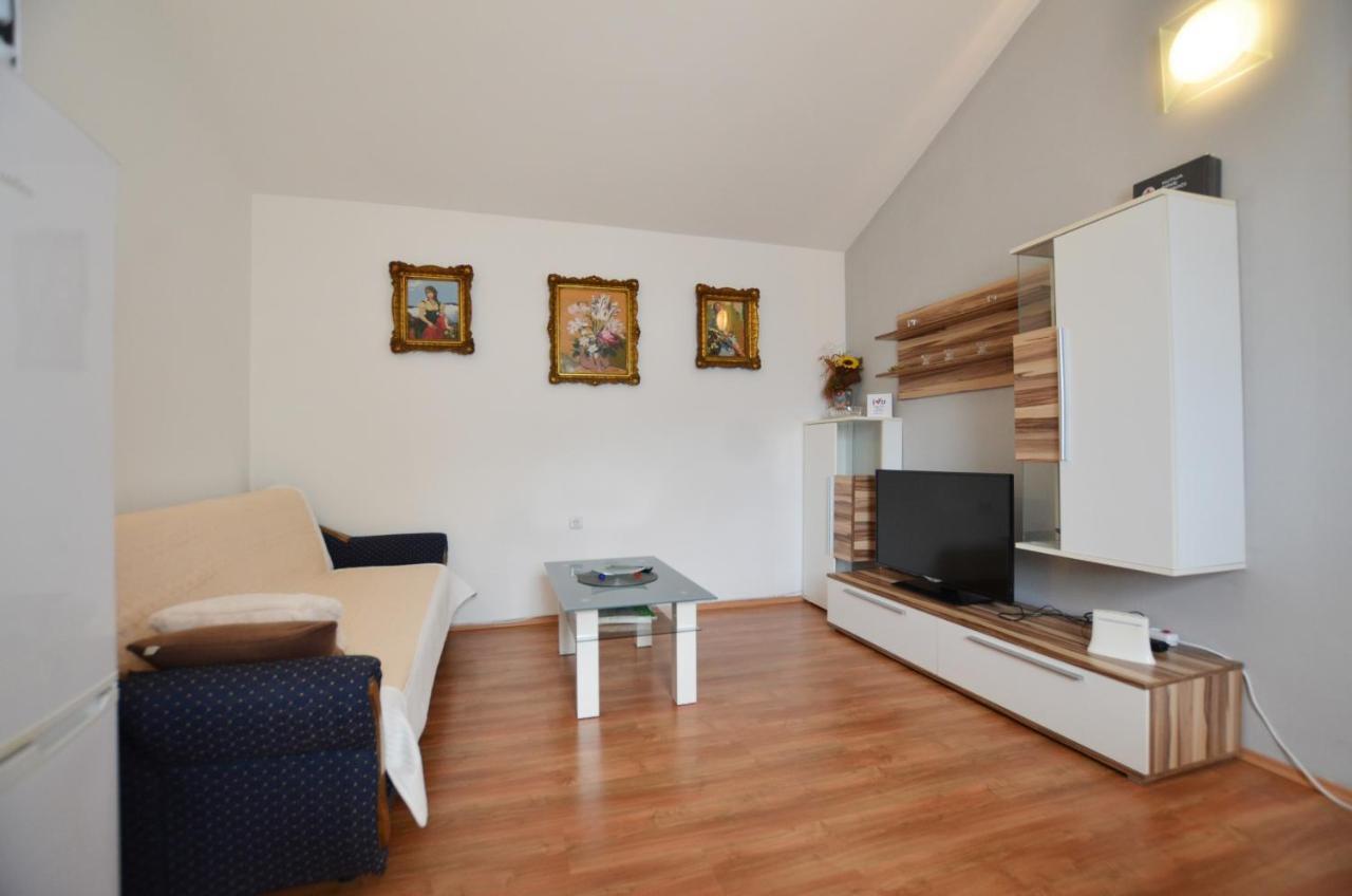 Zminj Apartments Apartment *